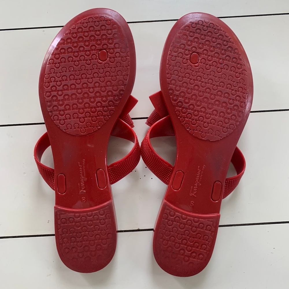 Salvatore Ferragamo Red Bali Bow Sandals - Picture 2 of 8